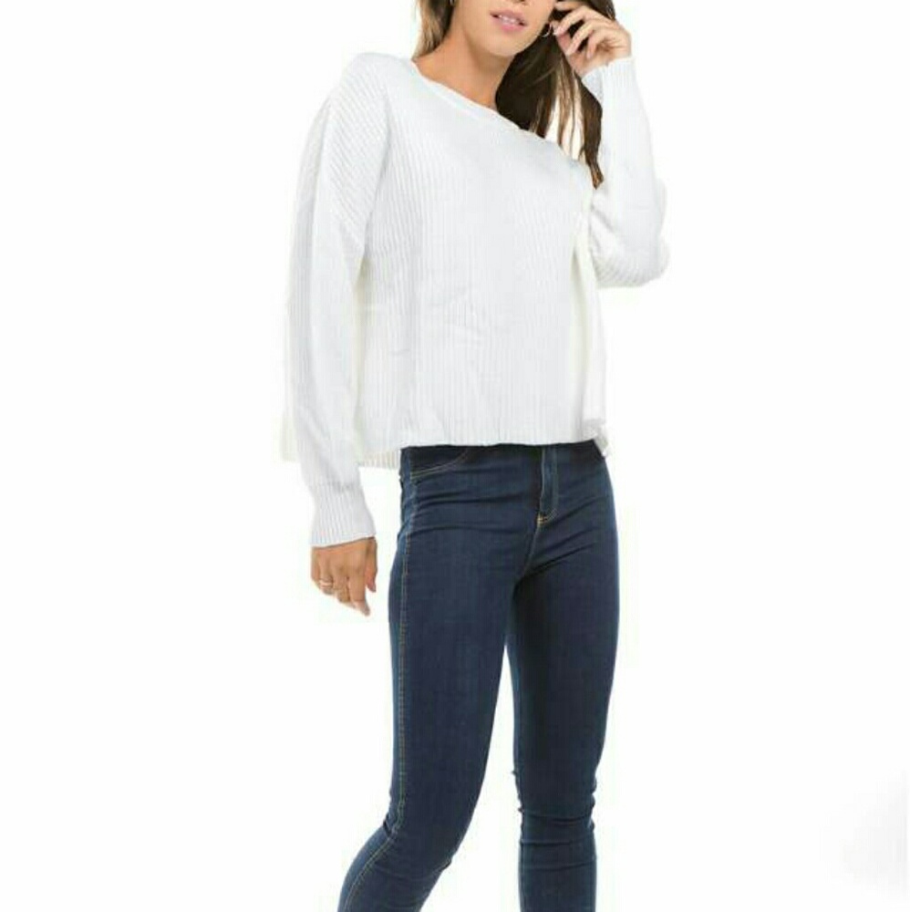 Round neck Long Sleeves Sweater - Picture 3 of 6